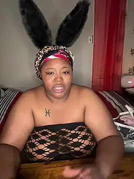 Chocolatebunnyxx96 online show from 25, 2, 2026