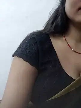 Snapshot of Cute-angle-1 chatting on 13, 2, 2026 Cute-angle-1 online show from 13, 2, 2026