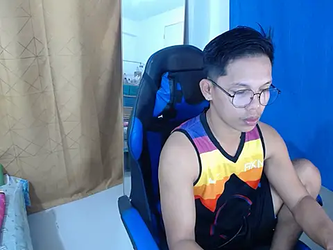 holly oreo online show from 14, 7, 2026