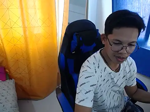 holly oreo online show from 25, 7, 2026