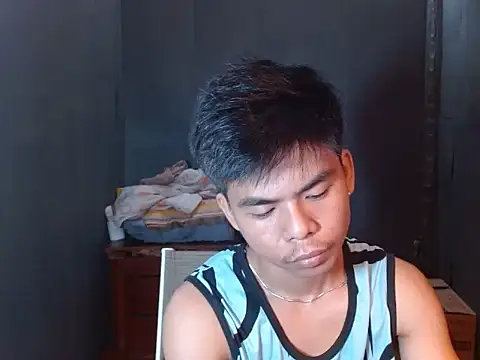 Snapshot of pinoymonstercock_xx chatting on 18, 5, 2026 pinoymonstercock xx online show from 18, 5, 2026