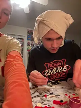 Snapshot of SugarNCinnamon chatting on 4, 2, 2026 SugarNCinnamon online show from 4, 2, 2026