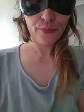 Snapshot of millfka chatting on 15, 6, 2026 millfka online show from 15, 6, 2026
