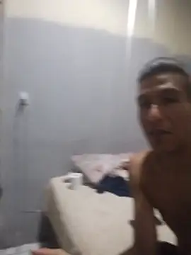 Rodrigohernan19 online show from 11, 4, 2026