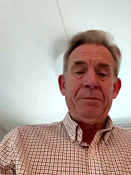 Pierre4tjyxx online show from 18, 1, 2026