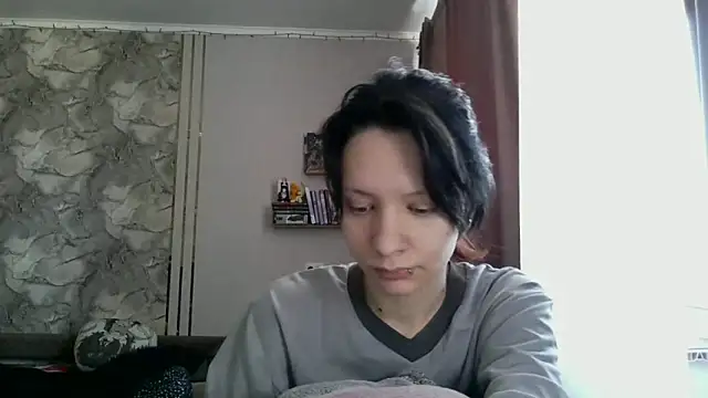 Snapshot of LxayBloom chatting on 13, 2, 2026 LxayBloom online show from 13, 2, 2026