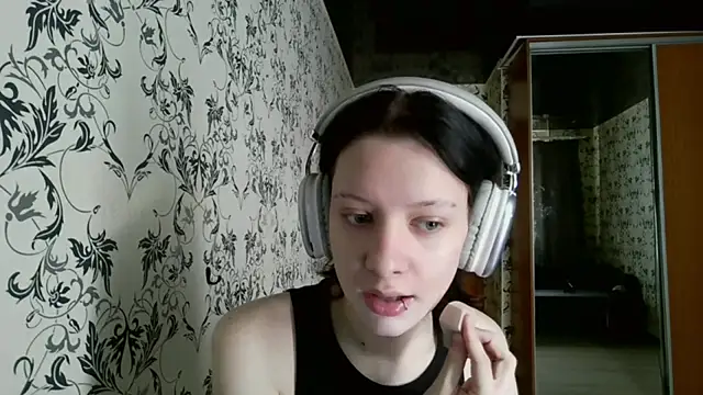 LxayBloom online show from 1, 4, 2026