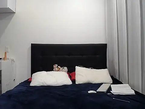 july fucha online show from 8, 3, 2026