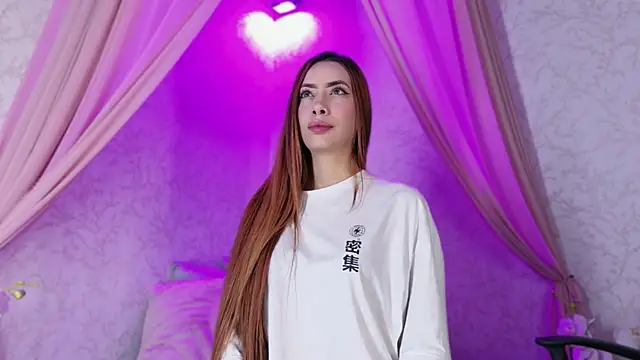 LolaGray   online show from 2, 6, 2026