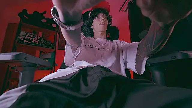 Olliver   y online show from 6, 4, 2026