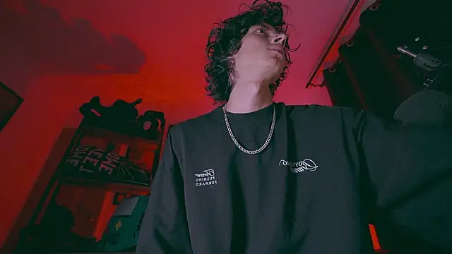 Olliver   y online show from 10, 4, 2026