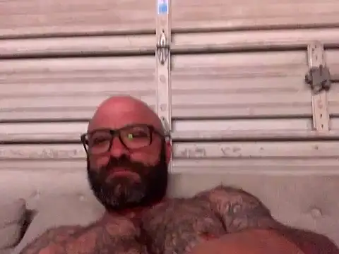 Snapshot of calimeatstick chatting on 5, 4, 2026 calimeatstick online show from 5, 4, 2026