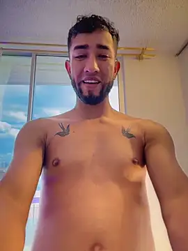 Snapshot of liam_bronw chatting on 5, 2, 2026 liam bronw online show from 5, 2, 2026