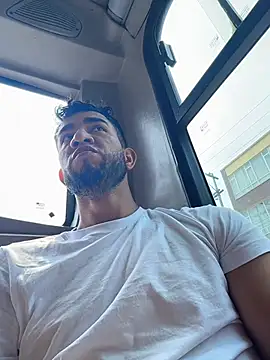 Snapshot of liam_bronw chatting on 1, 3, 2026 liam bronw online show from 1, 3, 2026