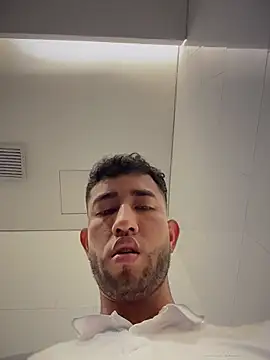 Snapshot of liam_bronw chatting on 19, 3, 2026 liam bronw online show from 19, 3, 2026