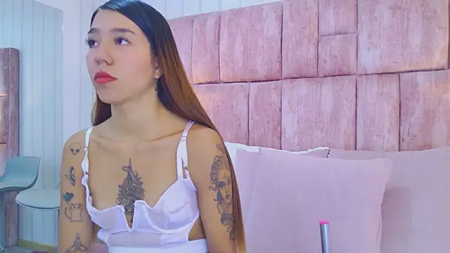 VioletFroost online show from 10, 4, 2026