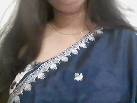 Snapshot of _Daisy chatting on 7, 4, 2026 Daisy online show from 7, 4, 2026