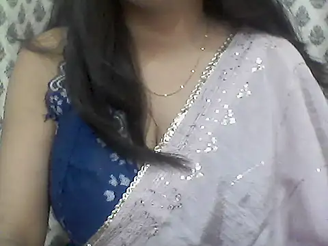 Snapshot of _Daisy chatting on 8, 4, 2026 Daisy online show from 8, 4, 2026