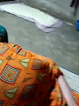 Hot hiuj online show from 23, 4, 2026