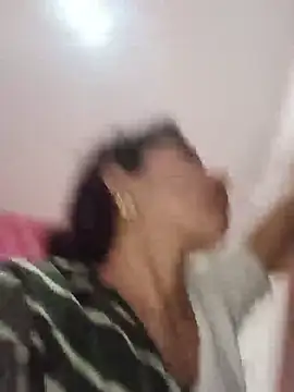 Hot ree85 online show from 27, 5, 2026