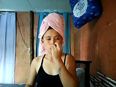 Snapshot of cute_rose12 chatting on 16, 1, 2026 cute rose12 online show from 16, 1, 2026