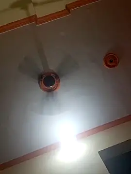 MILFybar online show from 8, 4, 2026