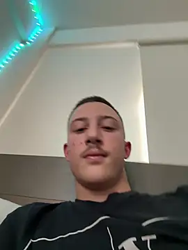 Snapshot of chrisst32 chatting on 9, 1, 2026 chrisst32 online show from 9, 1, 2026