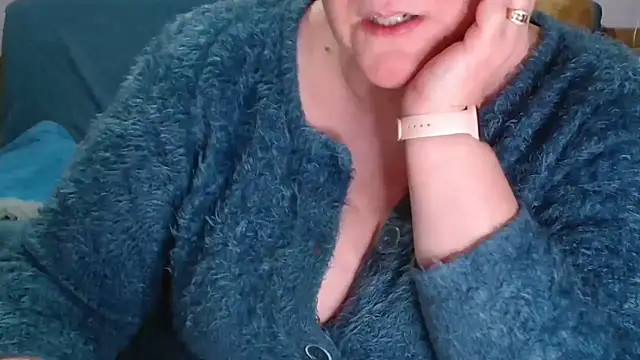 xmyriamx online show from 25, 4, 2026