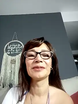 Danatetas online show from 6, 4, 2026