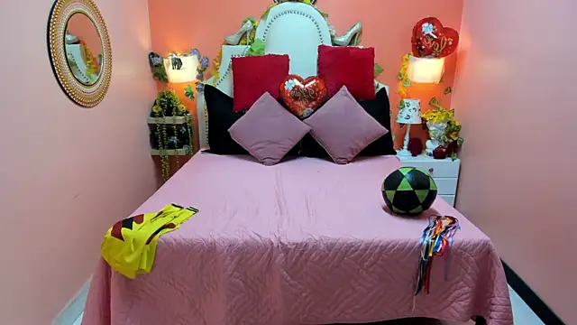 Dalila Najjar  online show from 3, 6, 2026