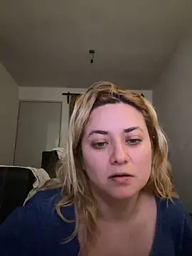 Lililuxx online show from 20, 4, 2026