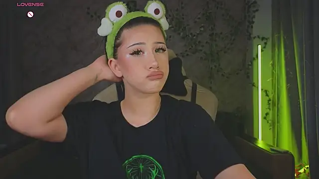 Necucubi02 online show from 18, 4, 2026