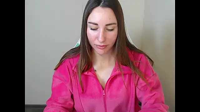 Snapshot of cammila_horn chatting on 2, 3, 2026 cammila horn online show from 2, 3, 2026