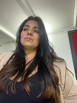 Bigbooty sex online show from 7, 1, 2026