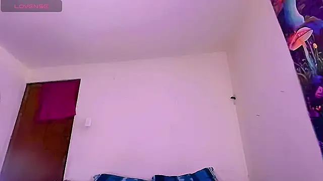 AmyRocket666 online show from 9, 4, 2026