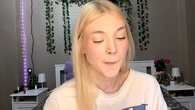 LlsabethHaze online show from 19, 1, 2026