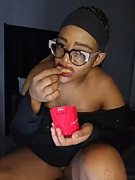 Snapshot of Sultrydiva1 chatting on 1, 2, 2026 Sultrydiva1 online show from 1, 2, 2026