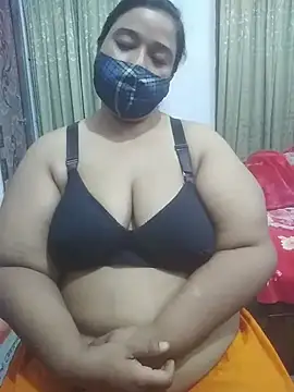 momo loves online show from 6, 3, 2026