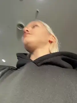 Snapshot of AshleyMur chatting on 17, 1, 2026 AshleyMur online show from 17, 1, 2026