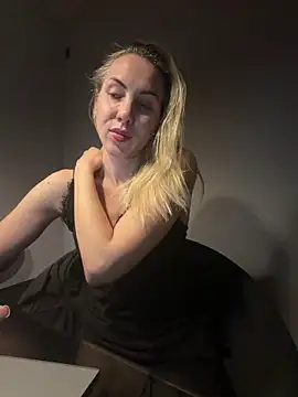 ElenaWhitmore online show from 12, 6, 2026