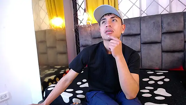 Snapshot of Maik_Russo chatting on 5, 2, 2026 Maik Russo online show from 5, 2, 2026