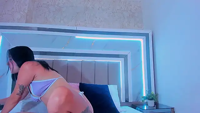 Snapshot of IsaBlue chatting on 11, 2, 2026 IsaBlue online show from 11, 2, 2026