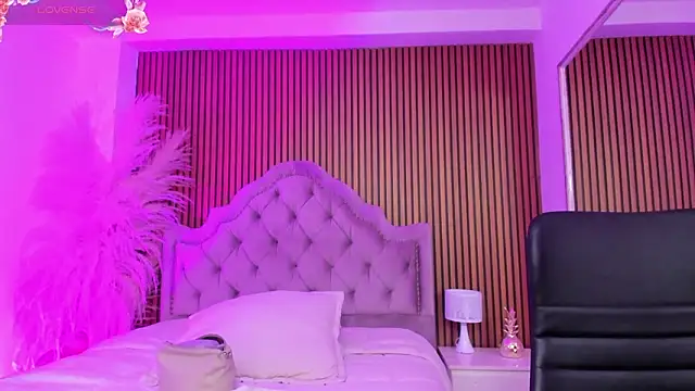 Violett hott  online show from 16, 3, 2026