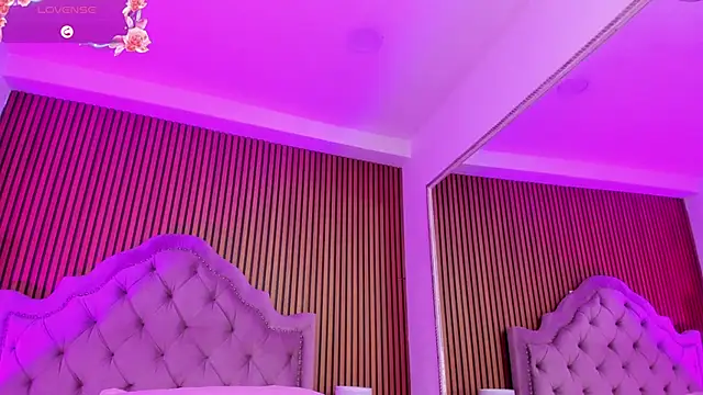 Violett hott  online show from 1, 4, 2026