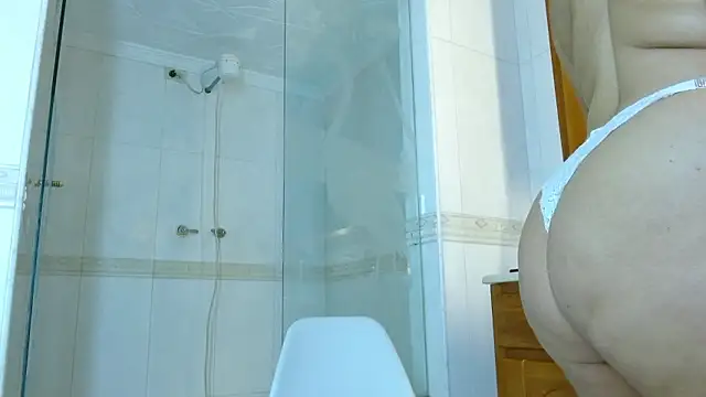 Collins luna online show from 7, 2, 2026