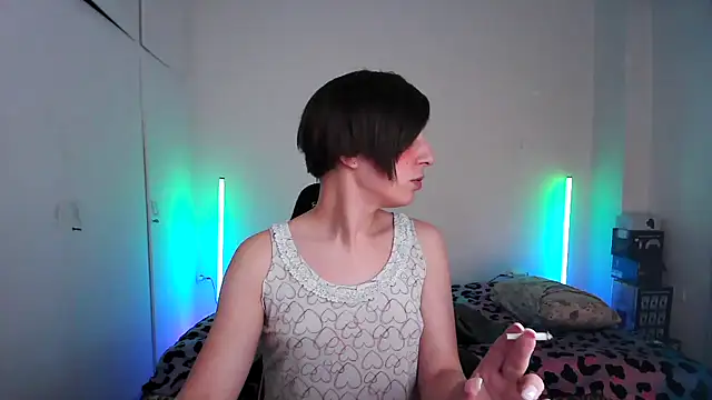 HoneyValentine online show from 16, 4, 2026