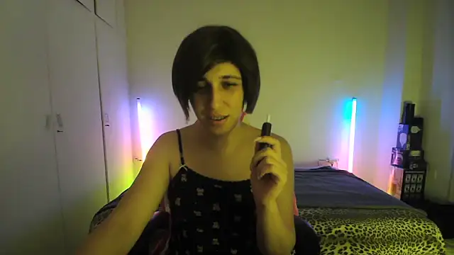 Snapshot of HoneyValentine chatting on 4, 7, 2026 HoneyValentine online show from 4, 7, 2026