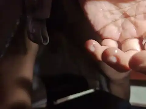 Love Sweat5 online show from 12, 1, 2026