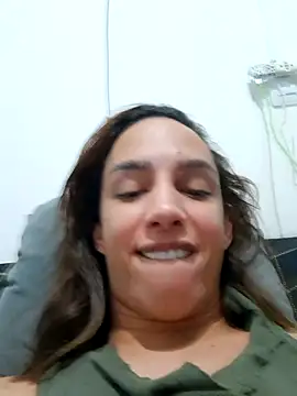 ofjuliaa online show from 16, 3, 2026