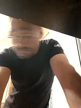 julian-112 online show from 11, 1, 2026